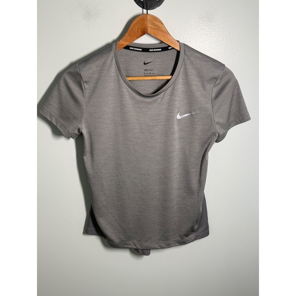 Nike Running Dri-FIT Shirt Mens XS Gray Short Sleeve Mesh Back Athletic Tee